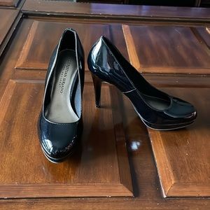 Women’s size 5 Christian Siriano black 3.5” heels